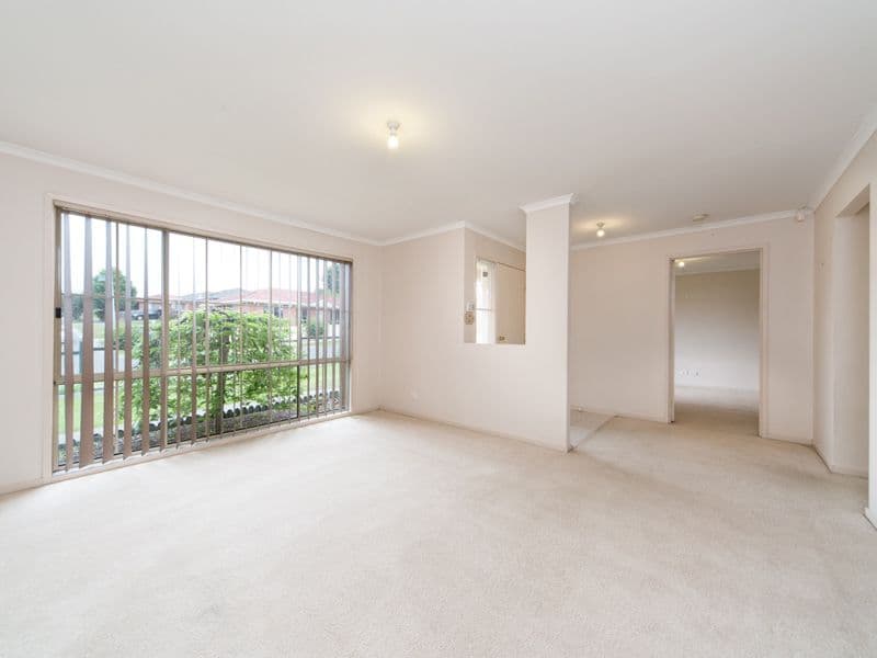 22 Highmount Drive, HAMPTON PARK VIC 3976, Hampton Park - Thumbnail 2