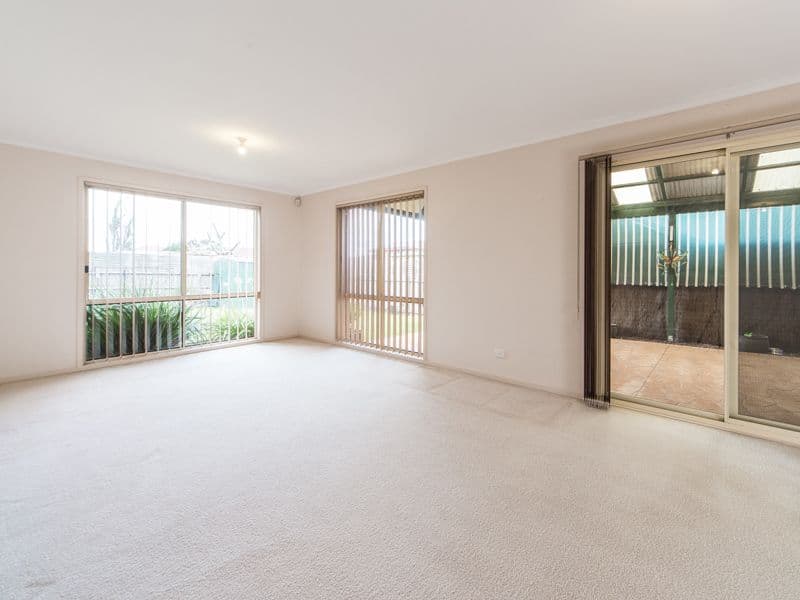 22 Highmount Drive, HAMPTON PARK VIC 3976, Hampton Park - Thumbnail 6