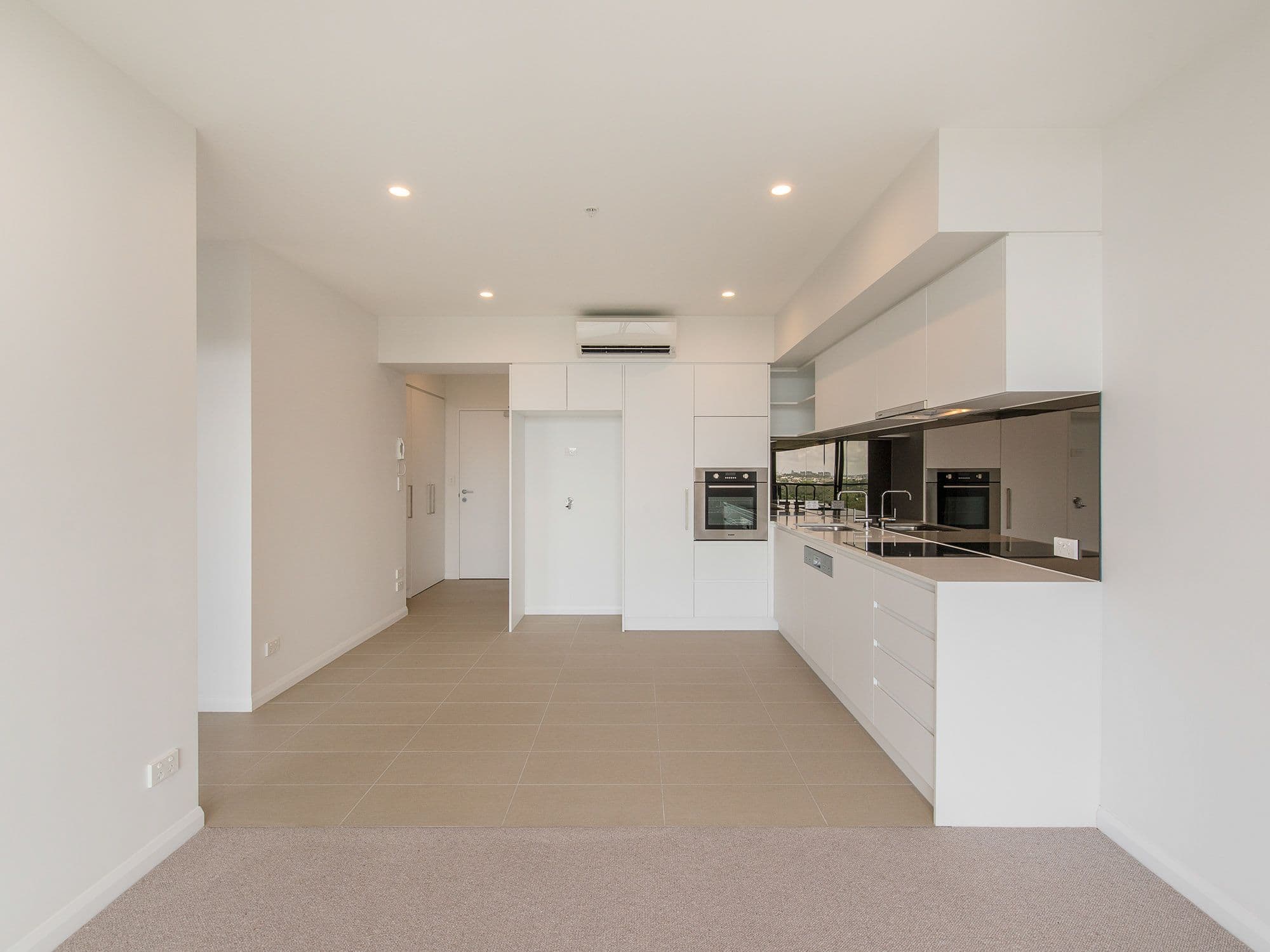 26 Holdsworth Street, Coorparoo QLD 4151, Coorparoo - Thumbnail 2