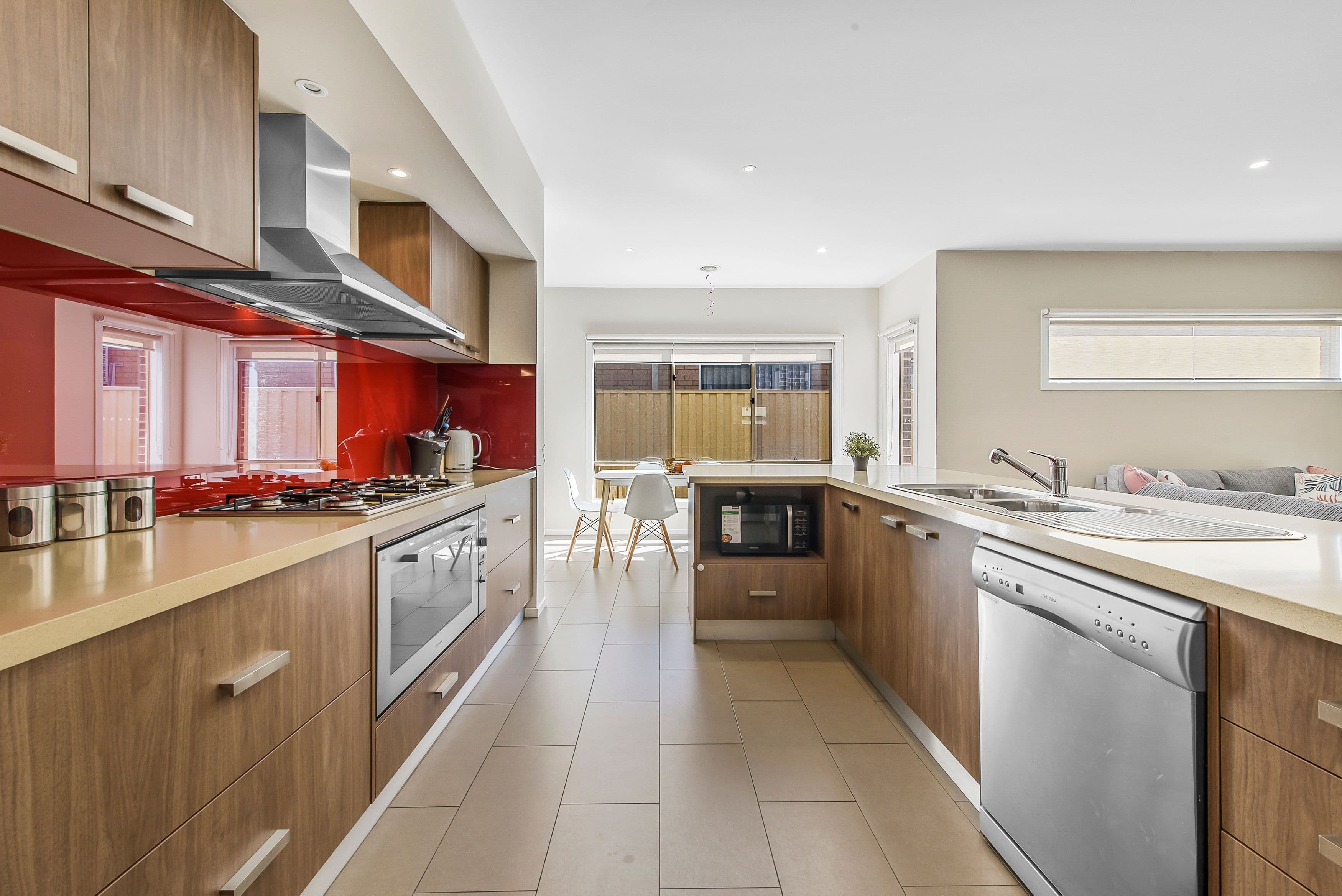 9 Stradbroke Gardens, Caroline Springs VIC 3023, Caroline Springs - Thumbnail 2