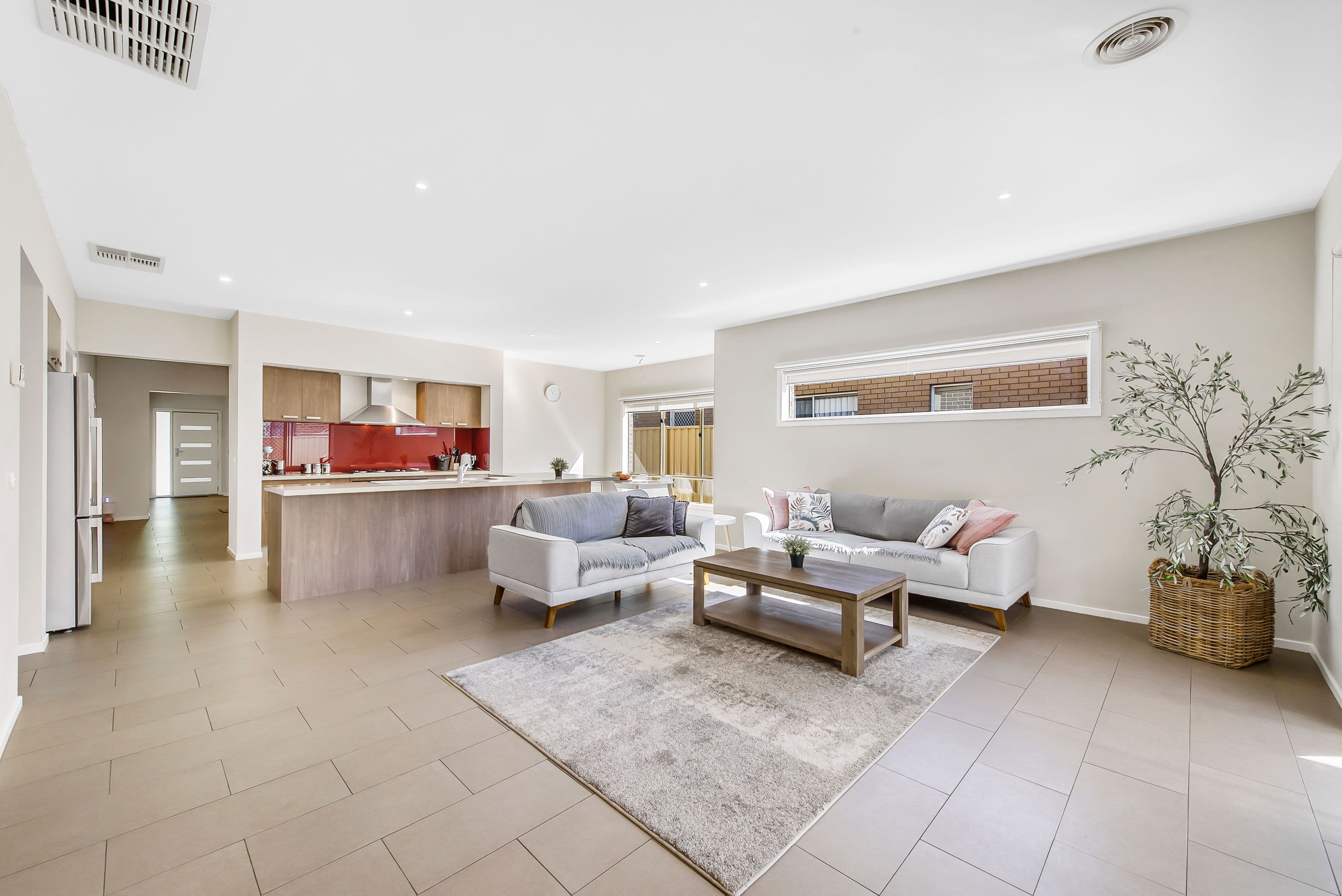 9 Stradbroke Gardens, Caroline Springs VIC 3023, Caroline Springs - Thumbnail 4
