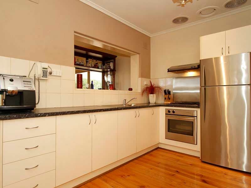 3 Perry Avenue, MARION SA 5043, Marion - Thumbnail 4