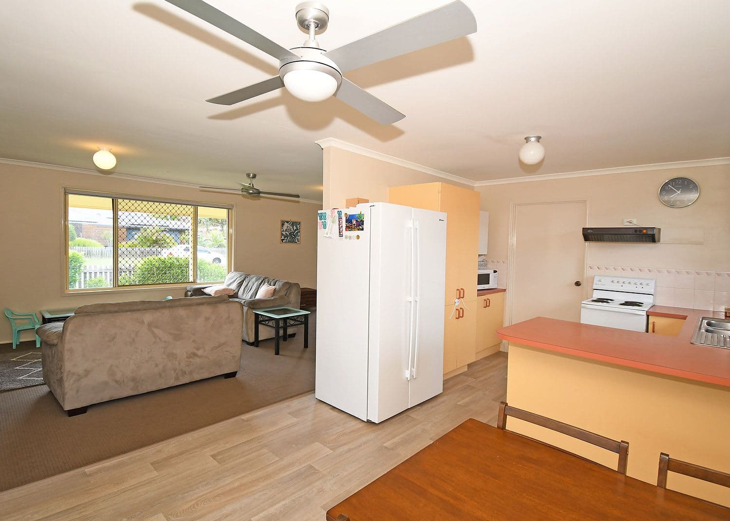 125 Hammond Street, Urangan QLD 4655, Urangan - Thumbnail 3