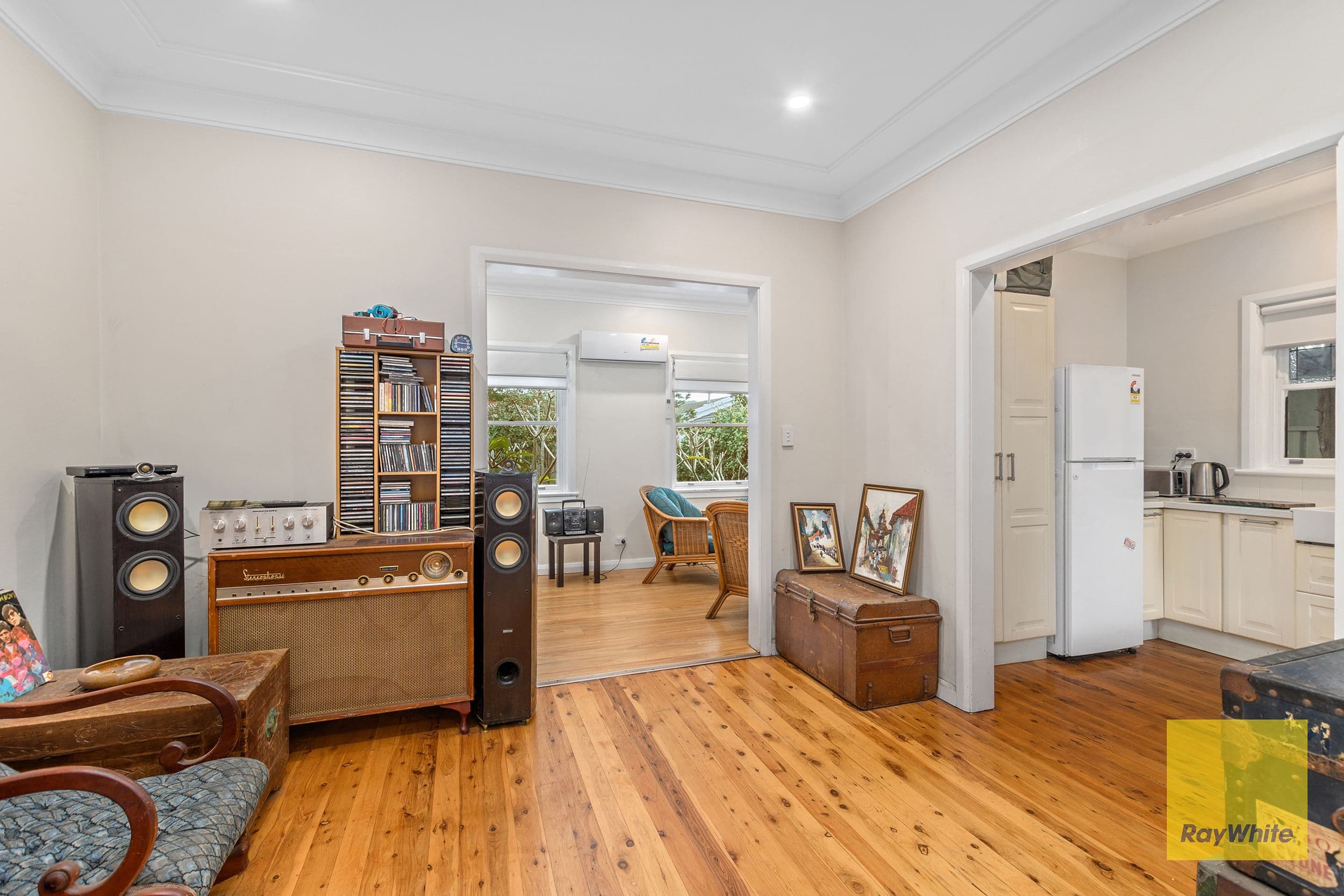 419 Ocean Beach Road, Umina Beach NSW 2257, Umina Beach - Thumbnail 5