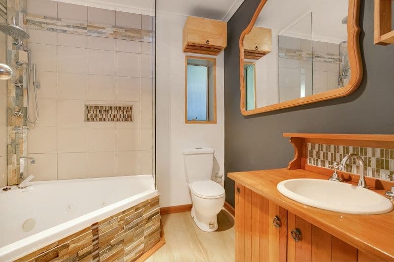 102 Rosemary Crescent, Frankston North VIC 3200, Frankston North - Thumbnail 4