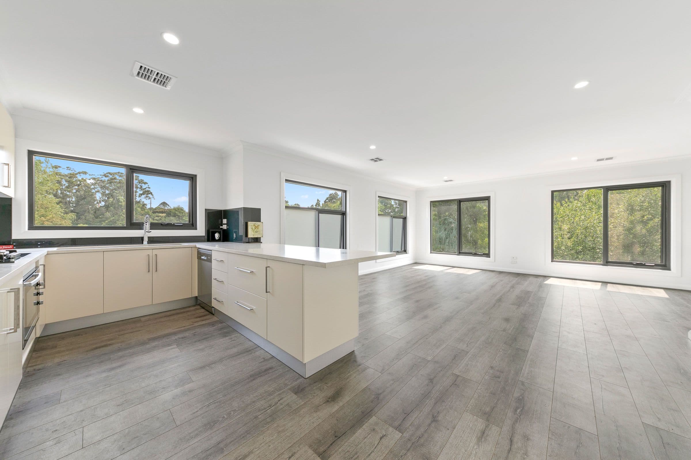 10 Mathew Court, Drouin VIC 3818, Drouin - Thumbnail 2