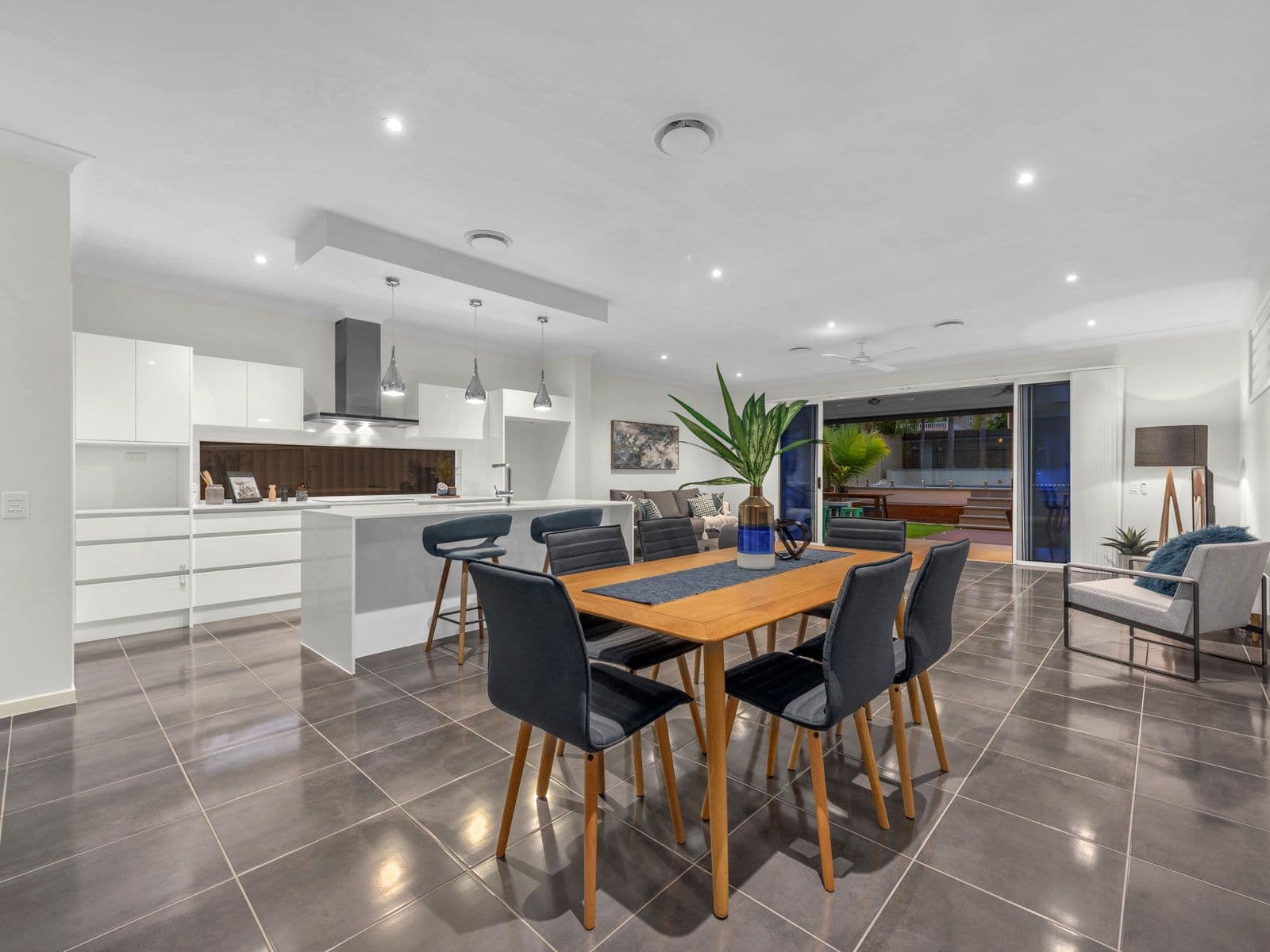 158 Glen Holm Street, MITCHELTON QLD 4053, Mitchelton - Thumbnail 3