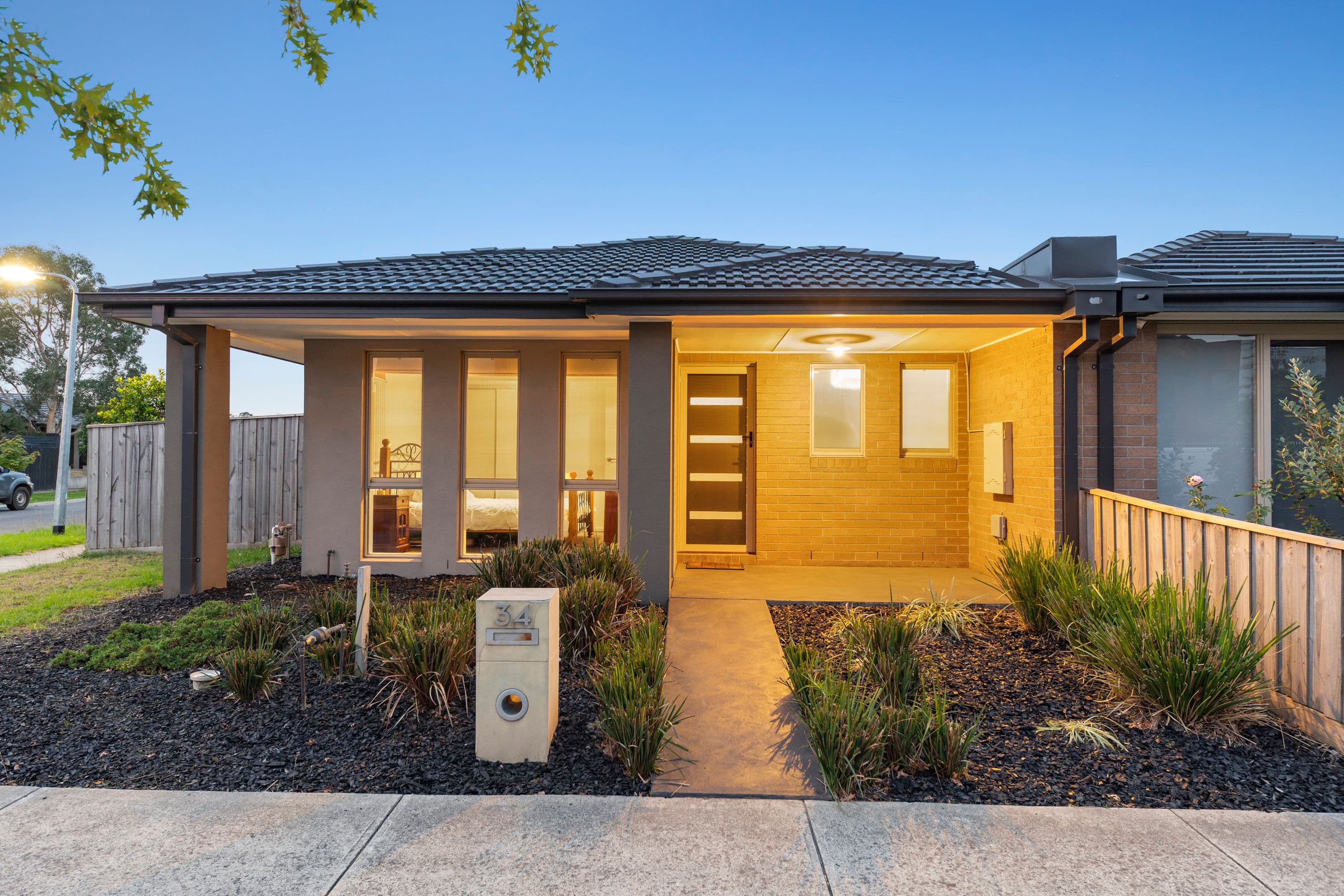 34 Henry Street, Pakenham VIC 3810, Pakenham - Image 1
