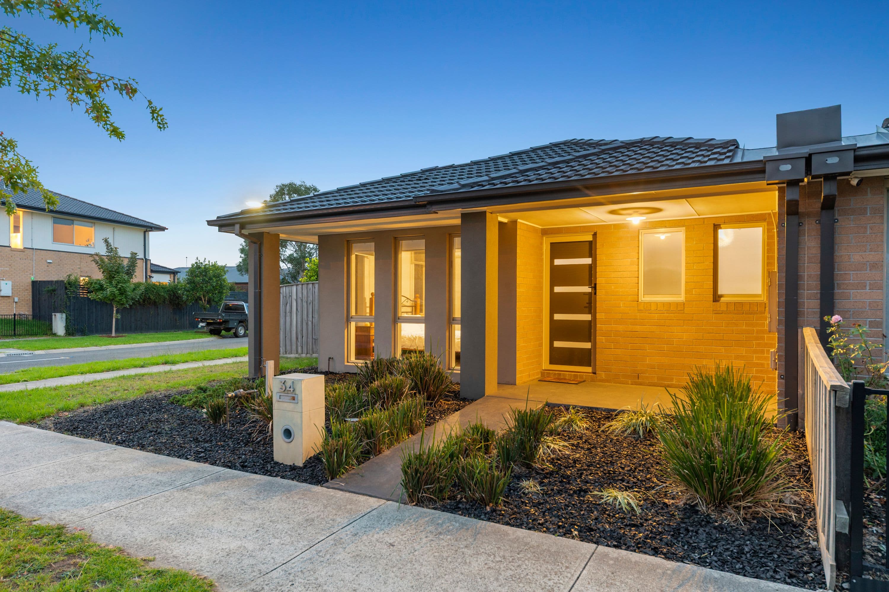 34 Henry Street, Pakenham VIC 3810, Pakenham - Thumbnail 3