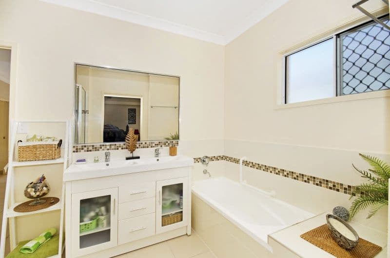 44 Kroymans Drive, MOUNT LOUISA QLD 4814, Mount Louisa - Thumbnail 6