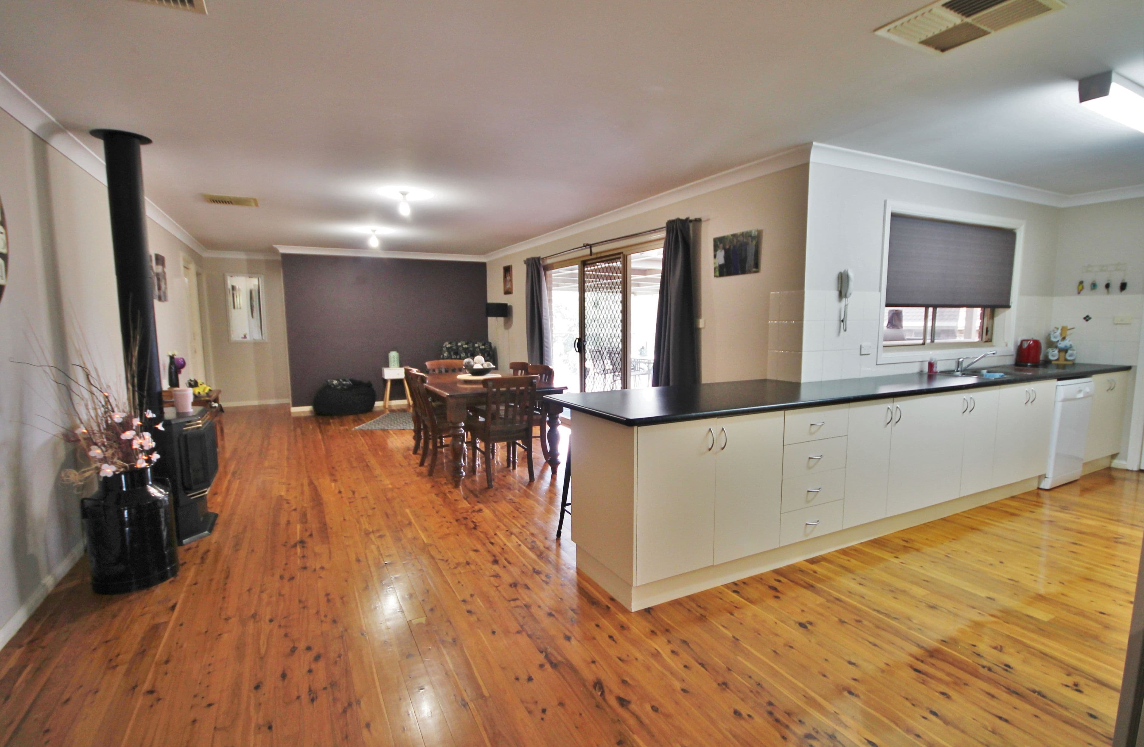13 Jim Anderson Avenue, YOUNG NSW 2594, Young - Thumbnail 2