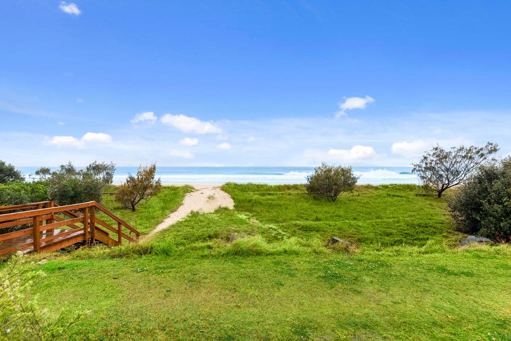 293 Golden Four Drive, Bilinga QLD 4225, Bilinga - Thumbnail 2