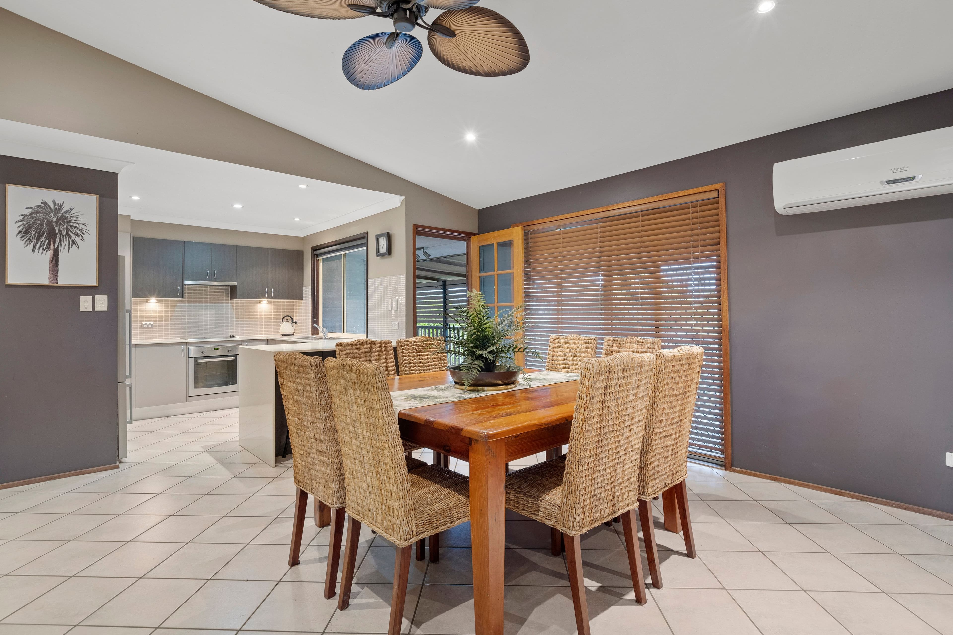 22 Hillside Crescent, Edens Landing QLD 4207, Edens Landing - Thumbnail 5