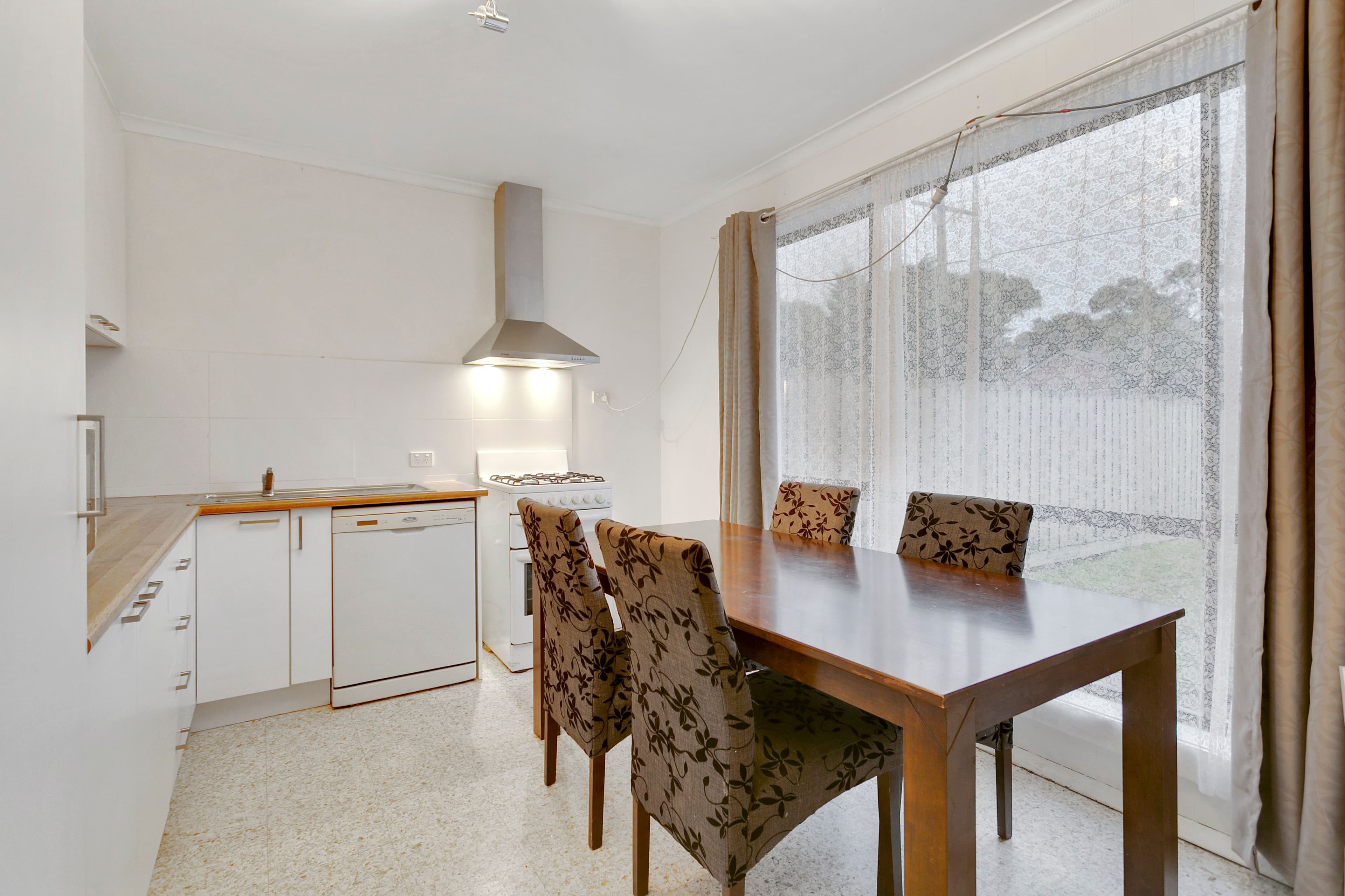 61 Rosemary Crescent, Frankston North VIC 3200, Frankston North - Thumbnail 3