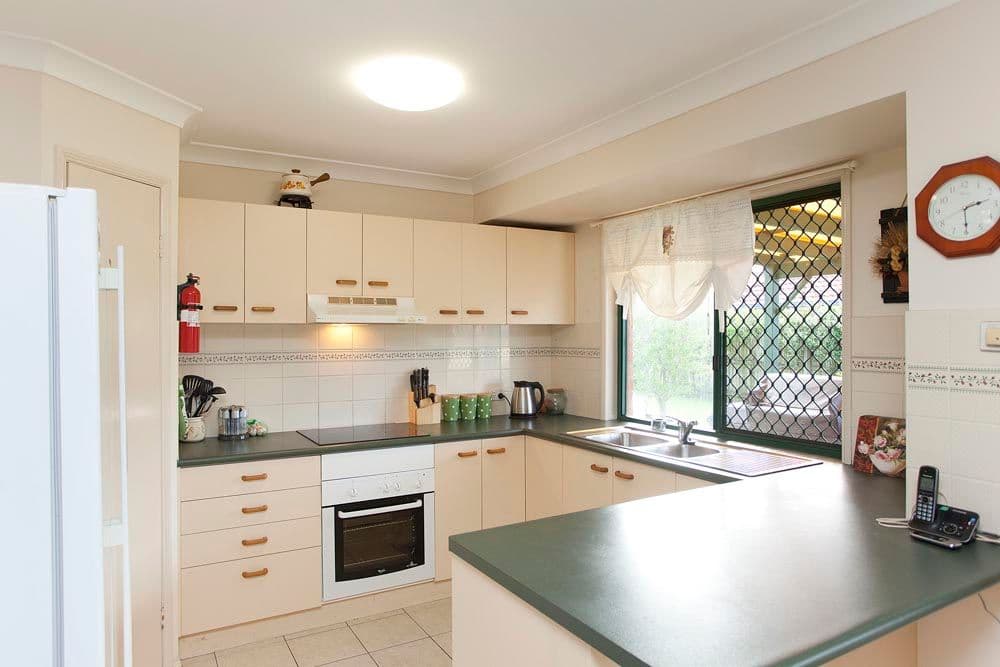 11 Lorikeet Place, WISHART QLD 4122, Wishart - Thumbnail 2