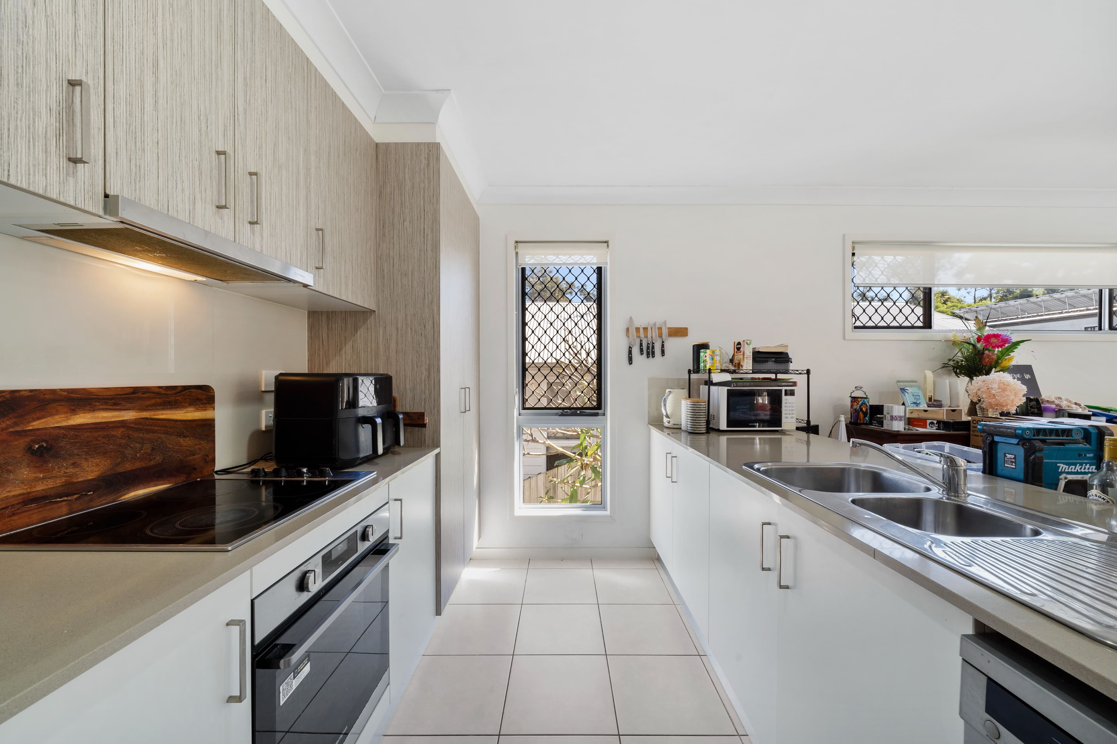 77 Willow Rise Drive, Waterford QLD 4133, Waterford - Thumbnail 2