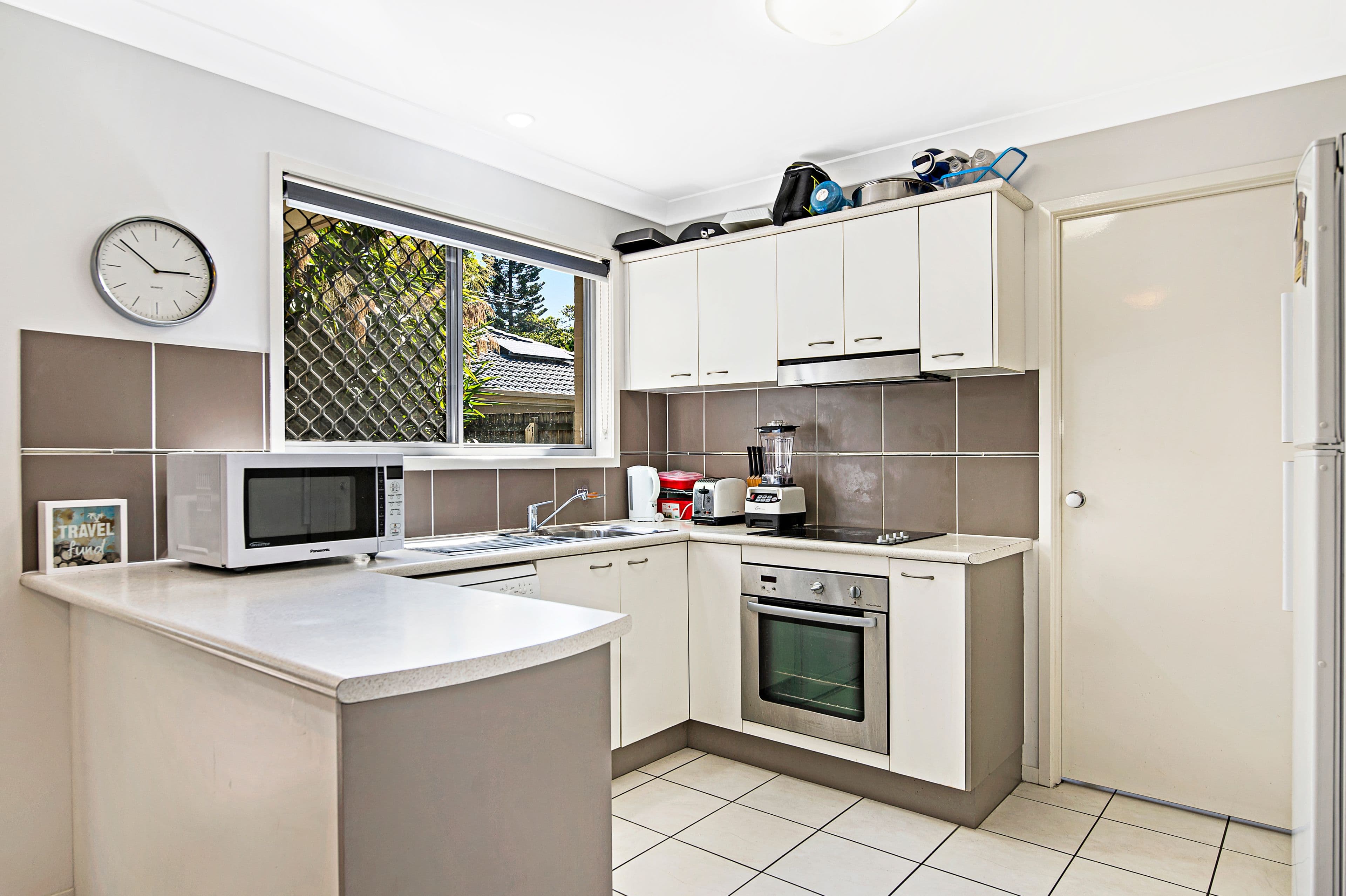 6 Myrtle Crescent, Bridgeman Downs QLD 4035, Bridgeman Downs - Thumbnail 4
