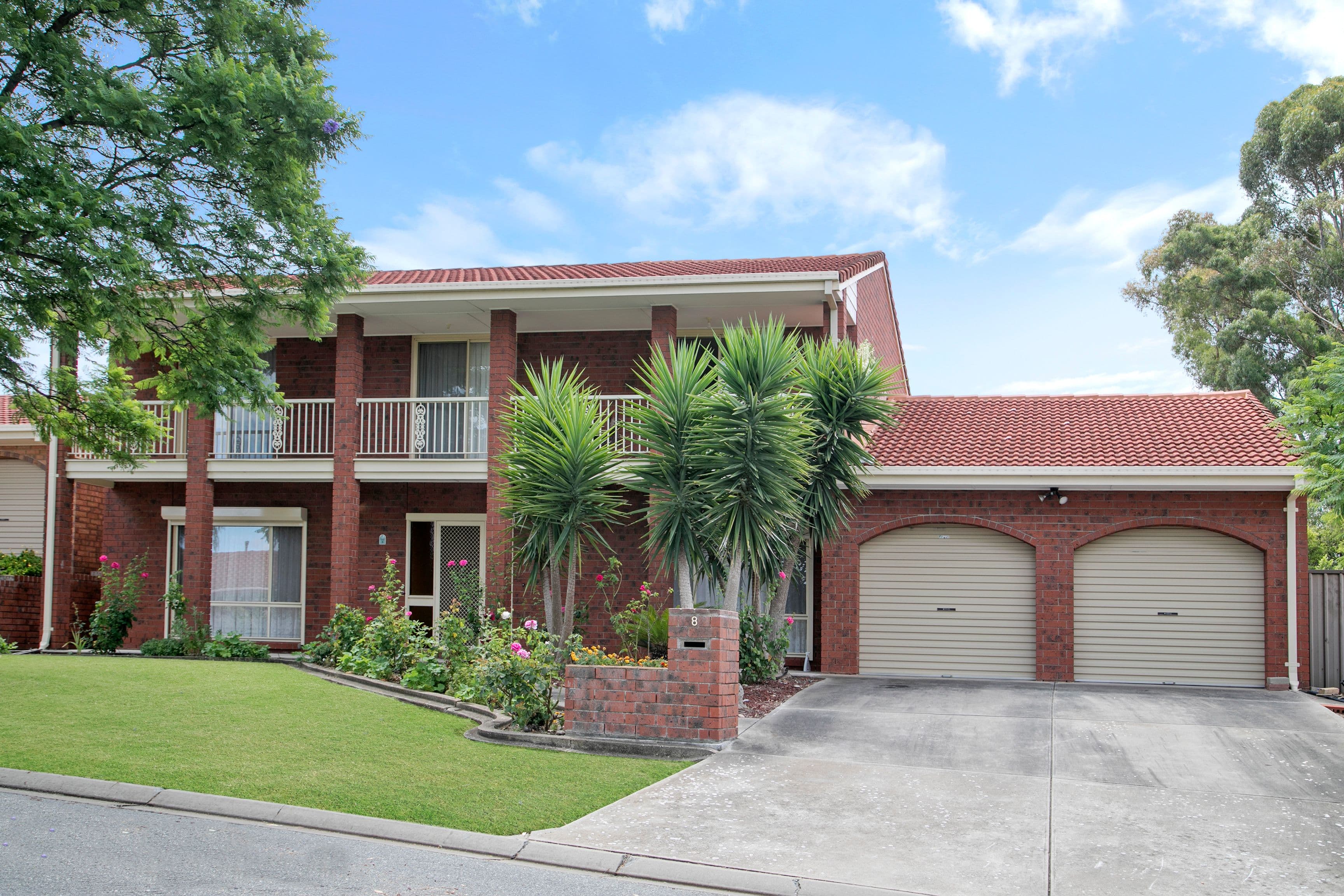 8 Neuville Court, Wynn Vale SA 5127, Wynn Vale - Image 1