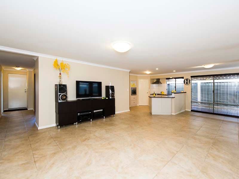 61 Lemon Gum Drive, Baldivis WA 6171, Baldivis - Thumbnail 2