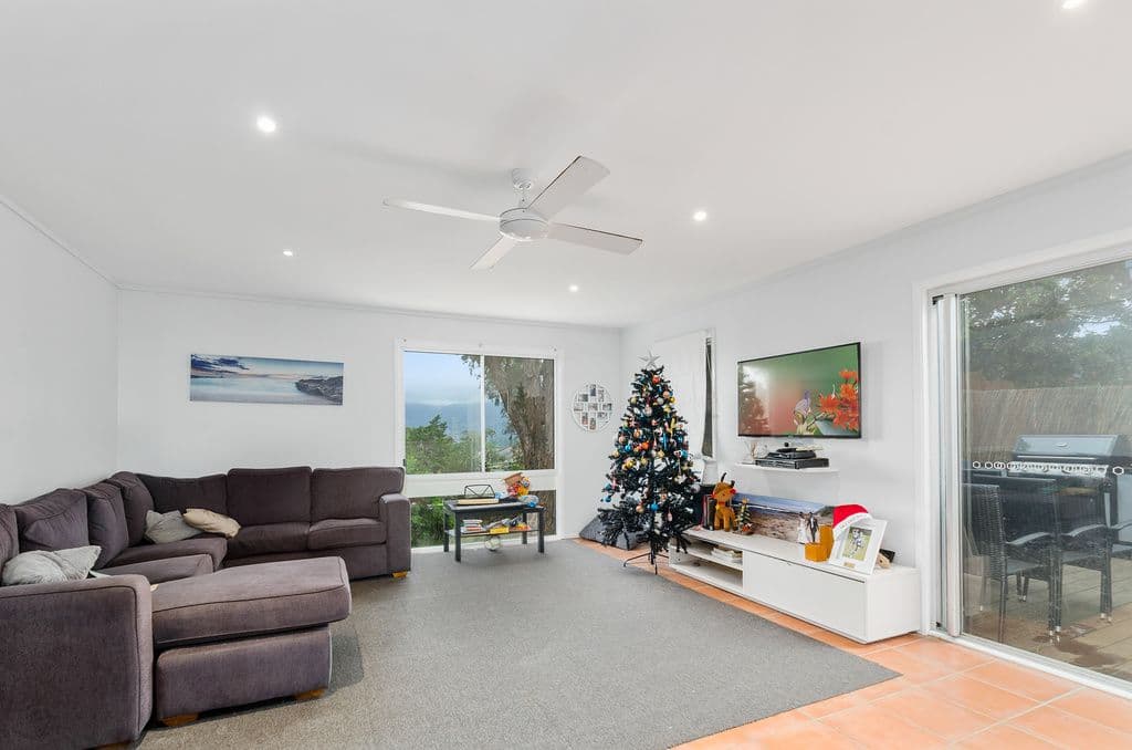 2 Fields Street, Kanahooka - Thumbnail 3