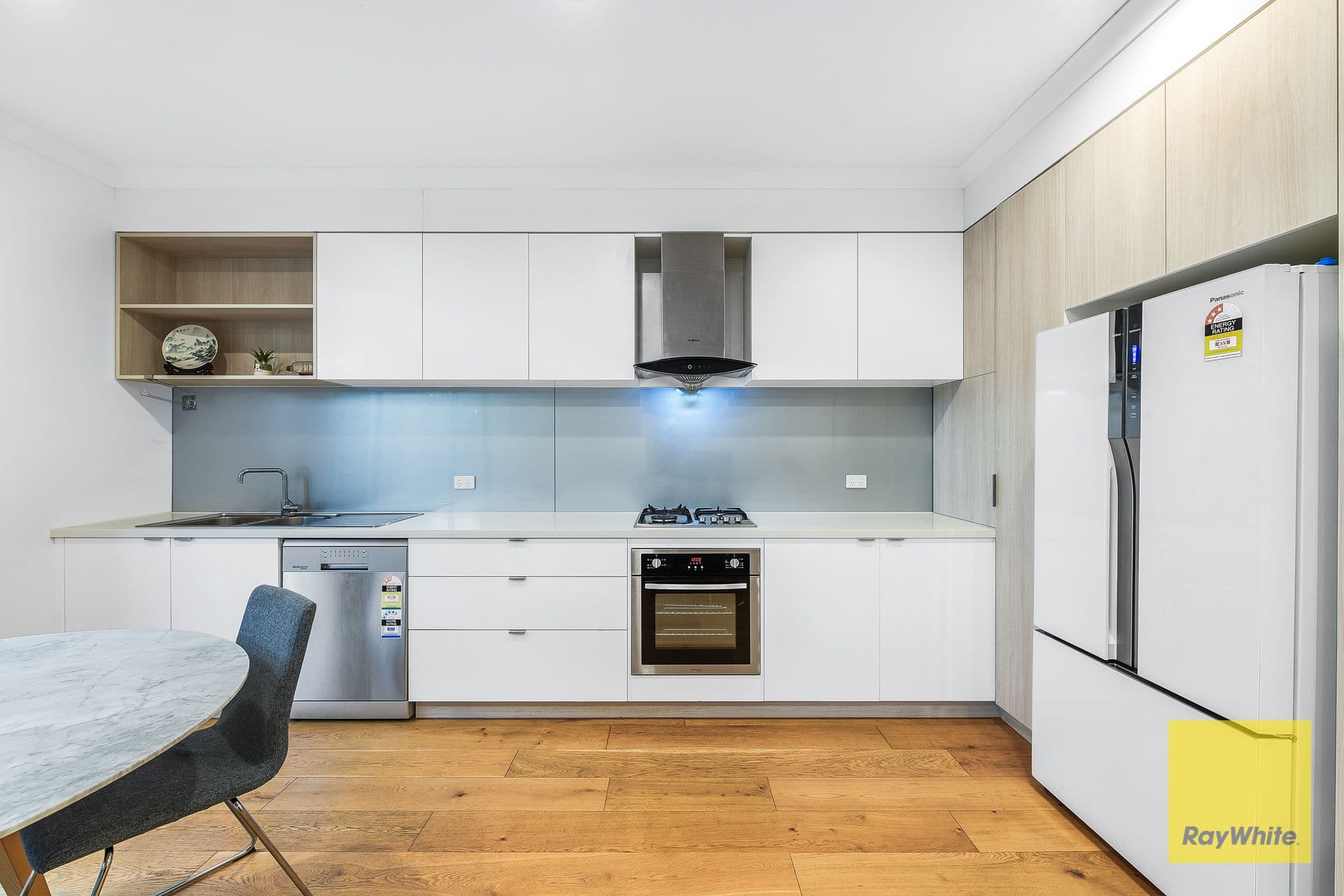 39 Burns Avenue, Clayton South VIC 3169, Clayton South - Thumbnail 4