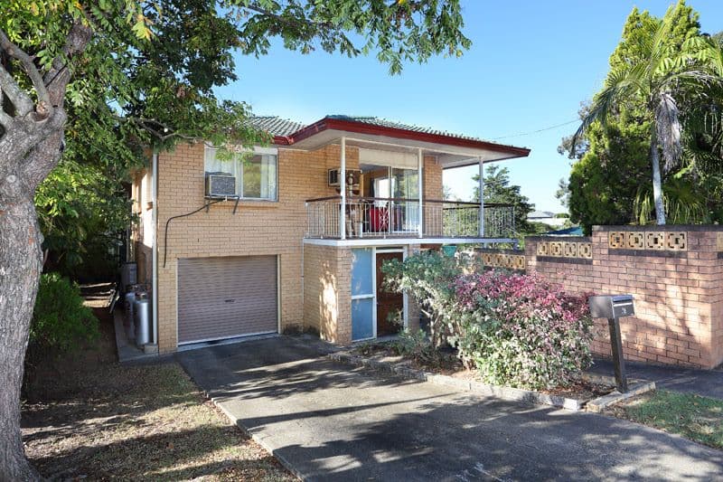 42 Abbott Street, CAMP HILL QLD 4152, Camp Hill - Thumbnail 2