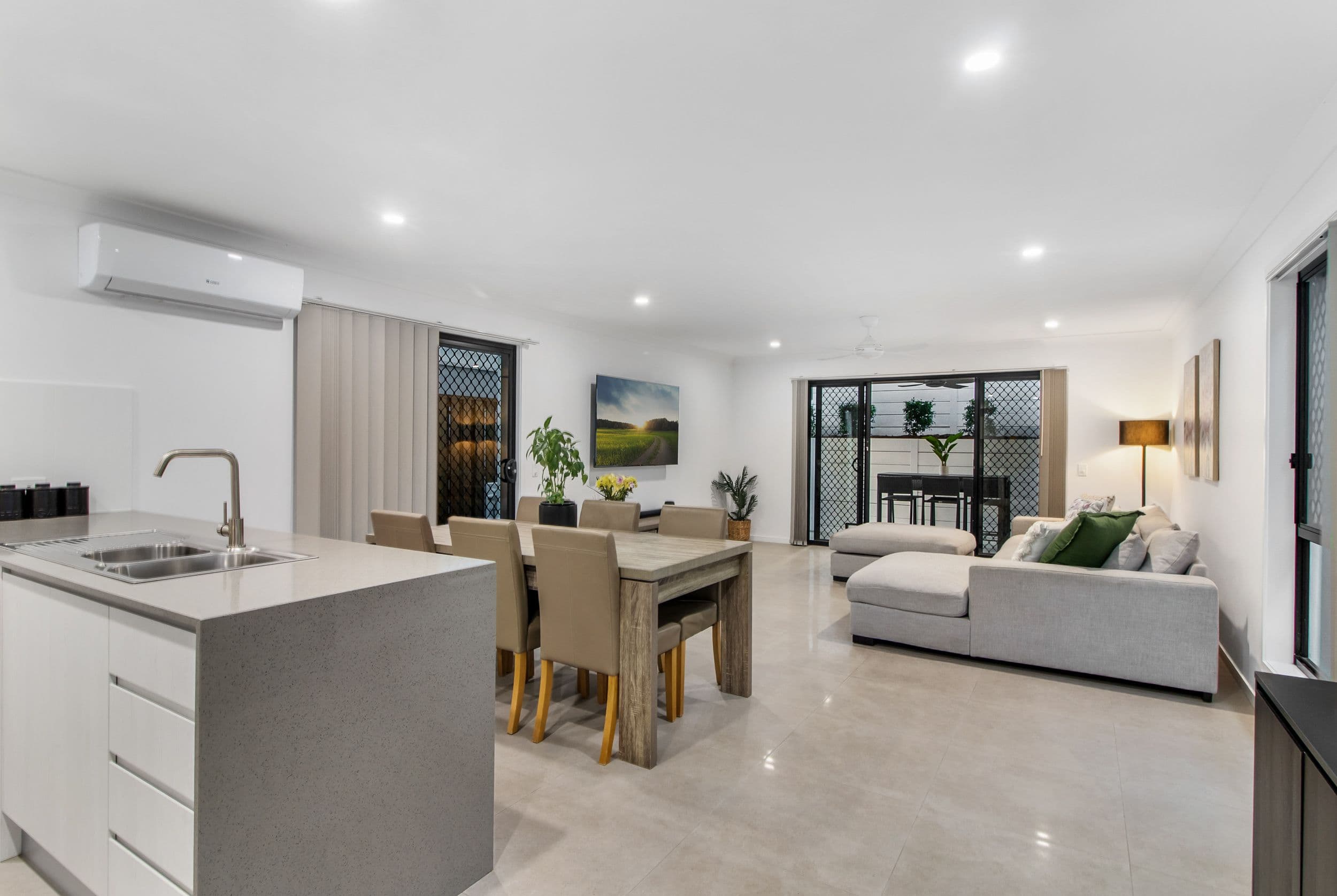 17 Niccy Road, Coomera QLD 4209, Coomera - Thumbnail 2