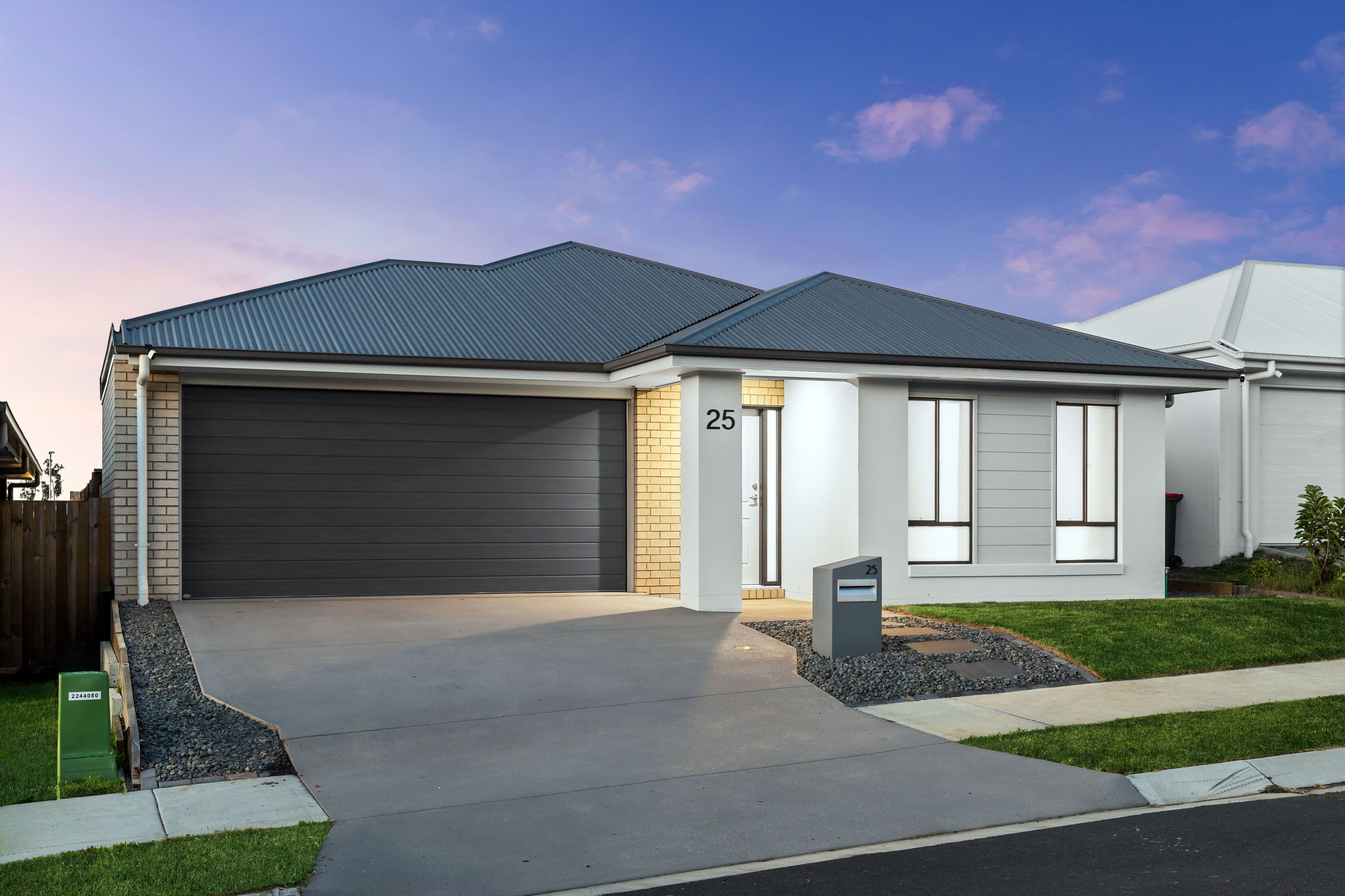 25 Palmview Street, Ripley QLD 4306, Ripley - Thumbnail 2