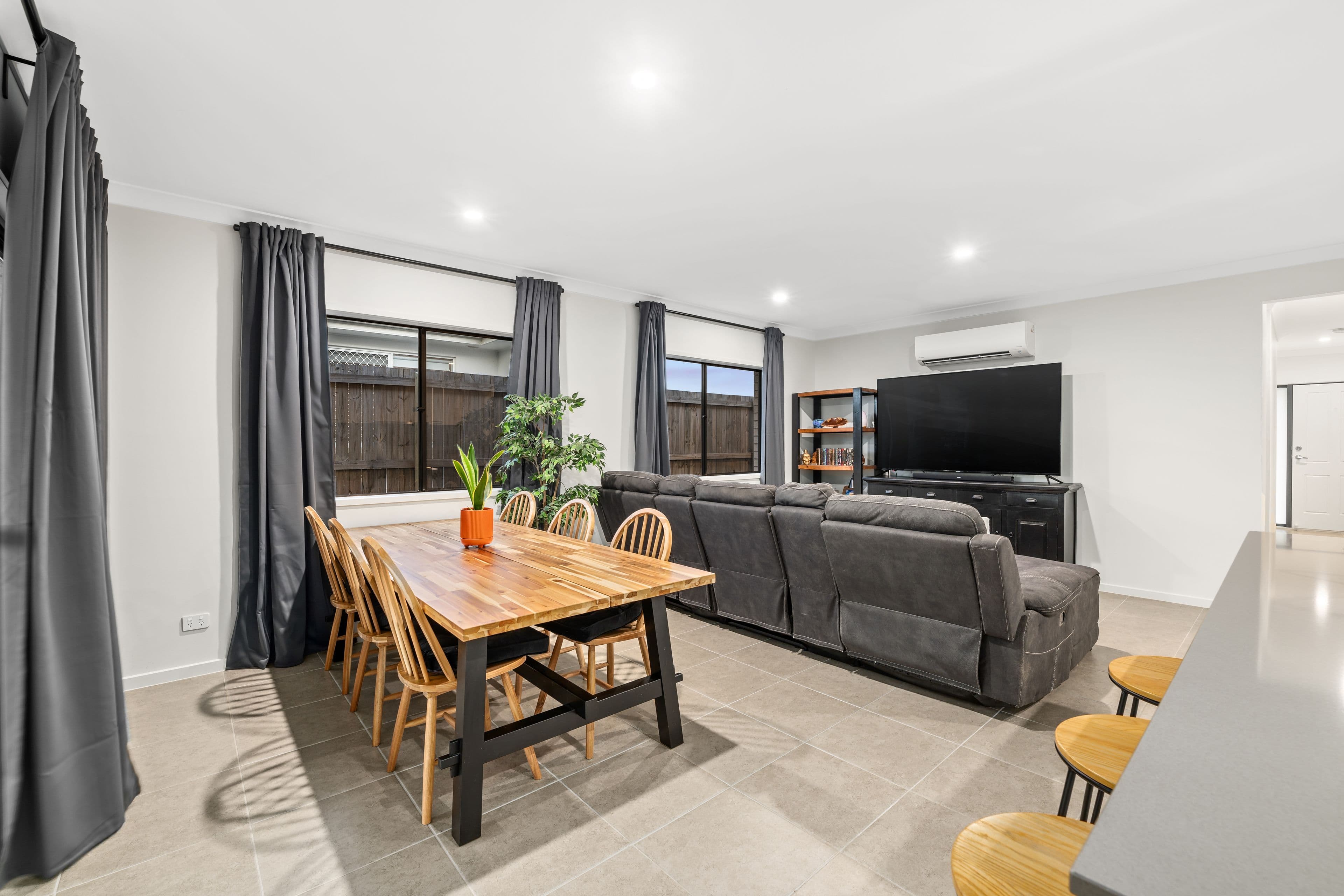 25 Palmview Street, Ripley QLD 4306, Ripley - Thumbnail 5