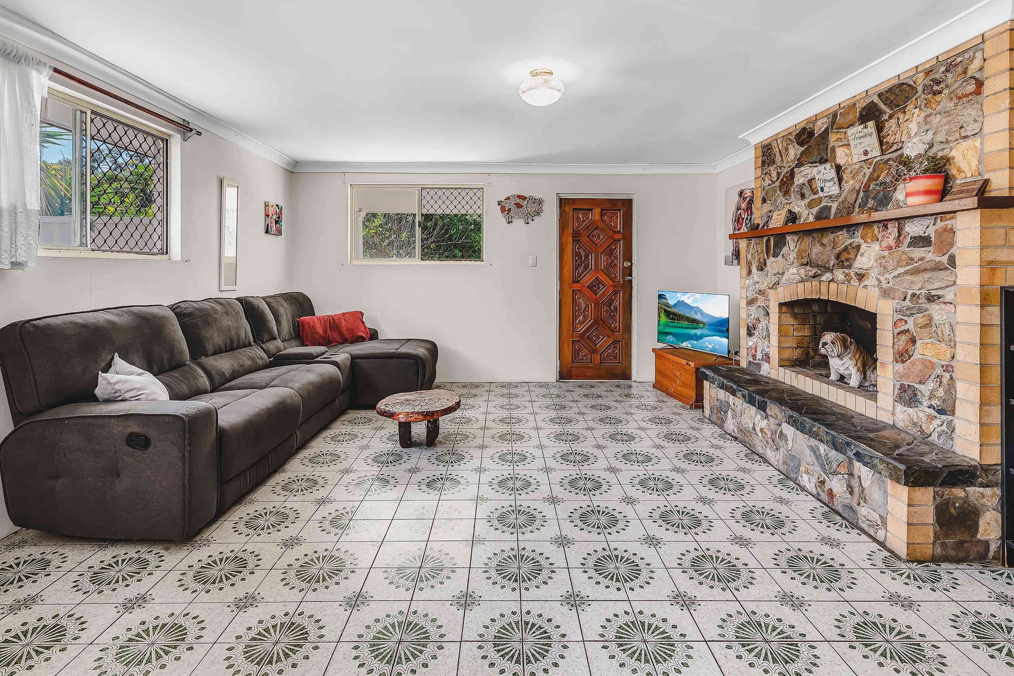 230 Oxley Drive, Coombabah QLD 4216, Coombabah - Thumbnail 5