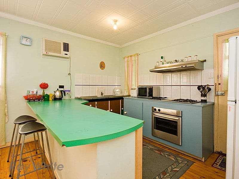 94 Crocus Street, INALA QLD 4077, Inala - Thumbnail 4