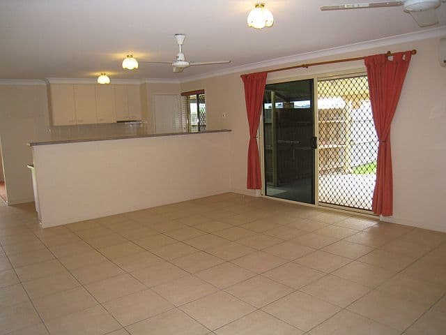 13 Dustwill Street, EIMEO QLD 4740, Eimeo - Thumbnail 2