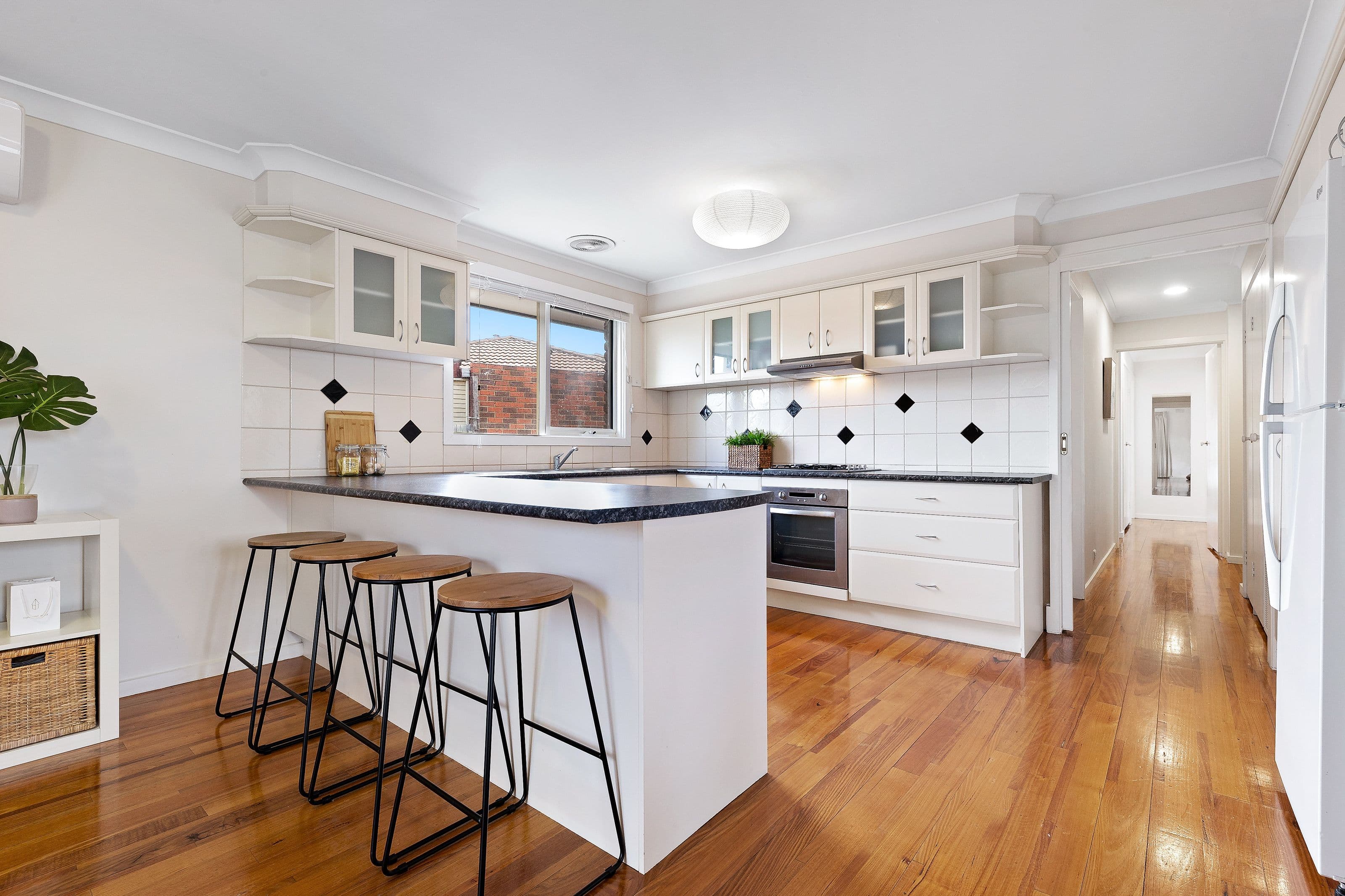1 Childs Rise, Endeavour Hills VIC 3802, Endeavour Hills - Thumbnail 2