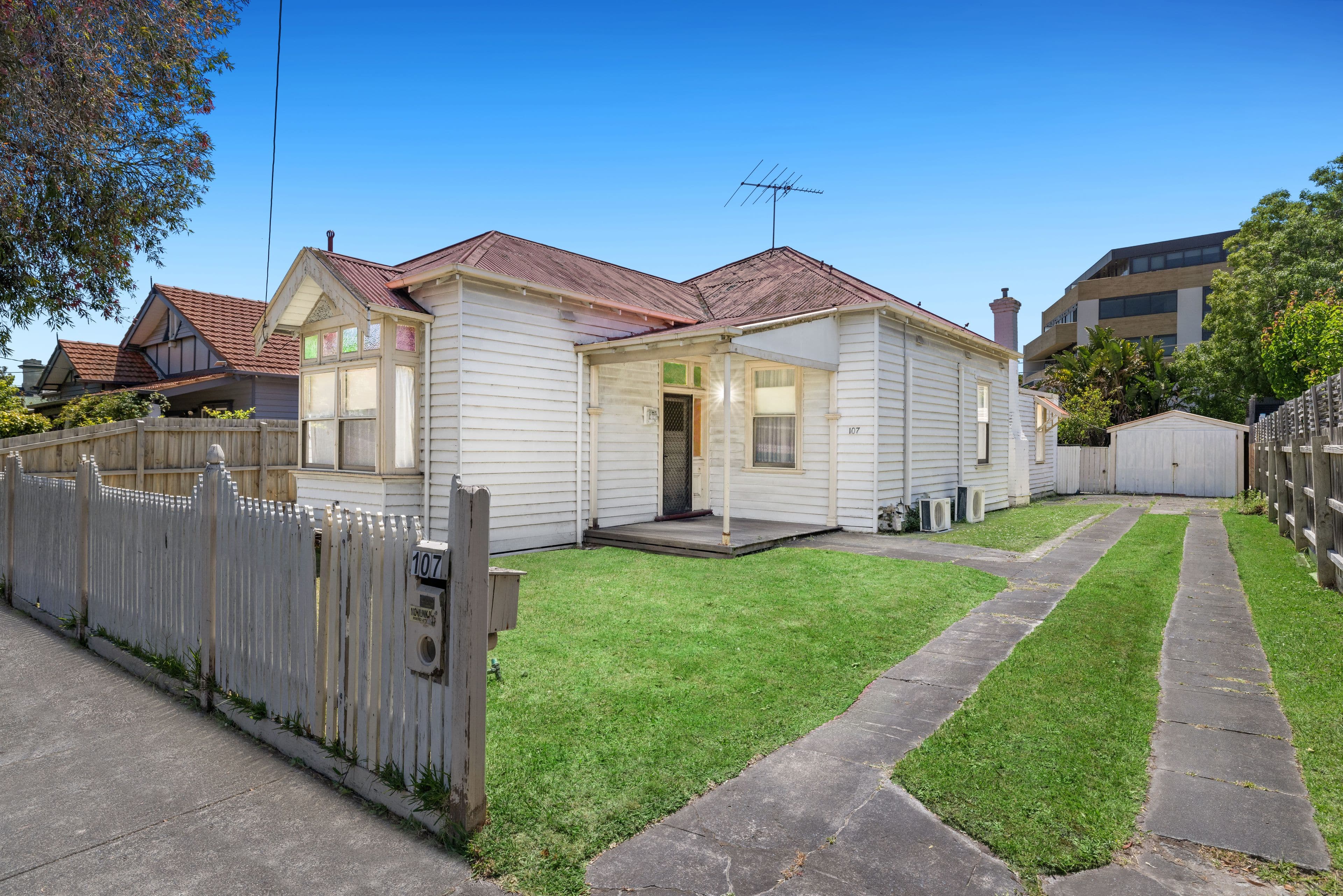 107 Carlisle Crescent, Hughesdale VIC 3166, Hughesdale - Image 1