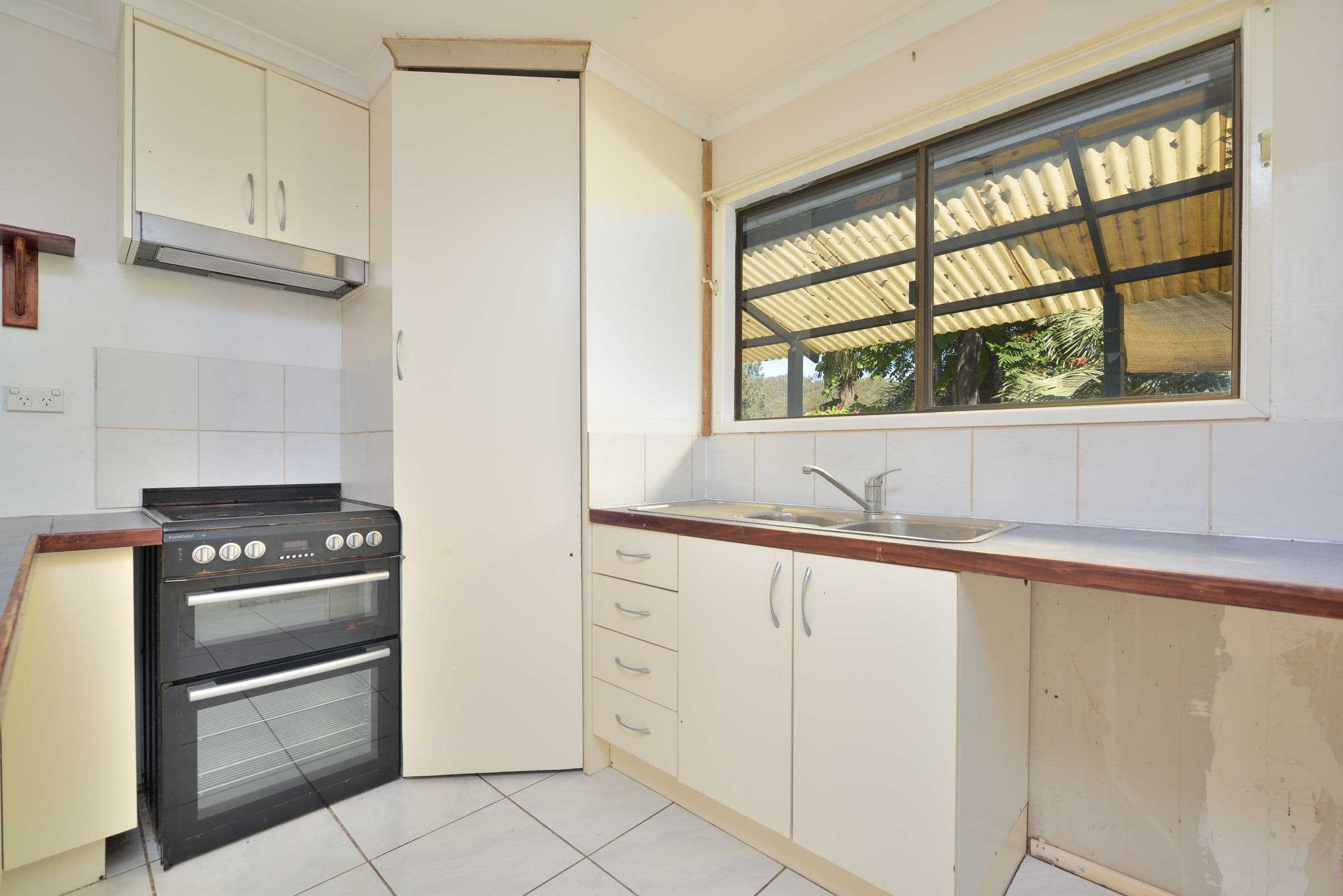14 Flounder Crescent, Toolooa QLD 4680, Toolooa - Thumbnail 2