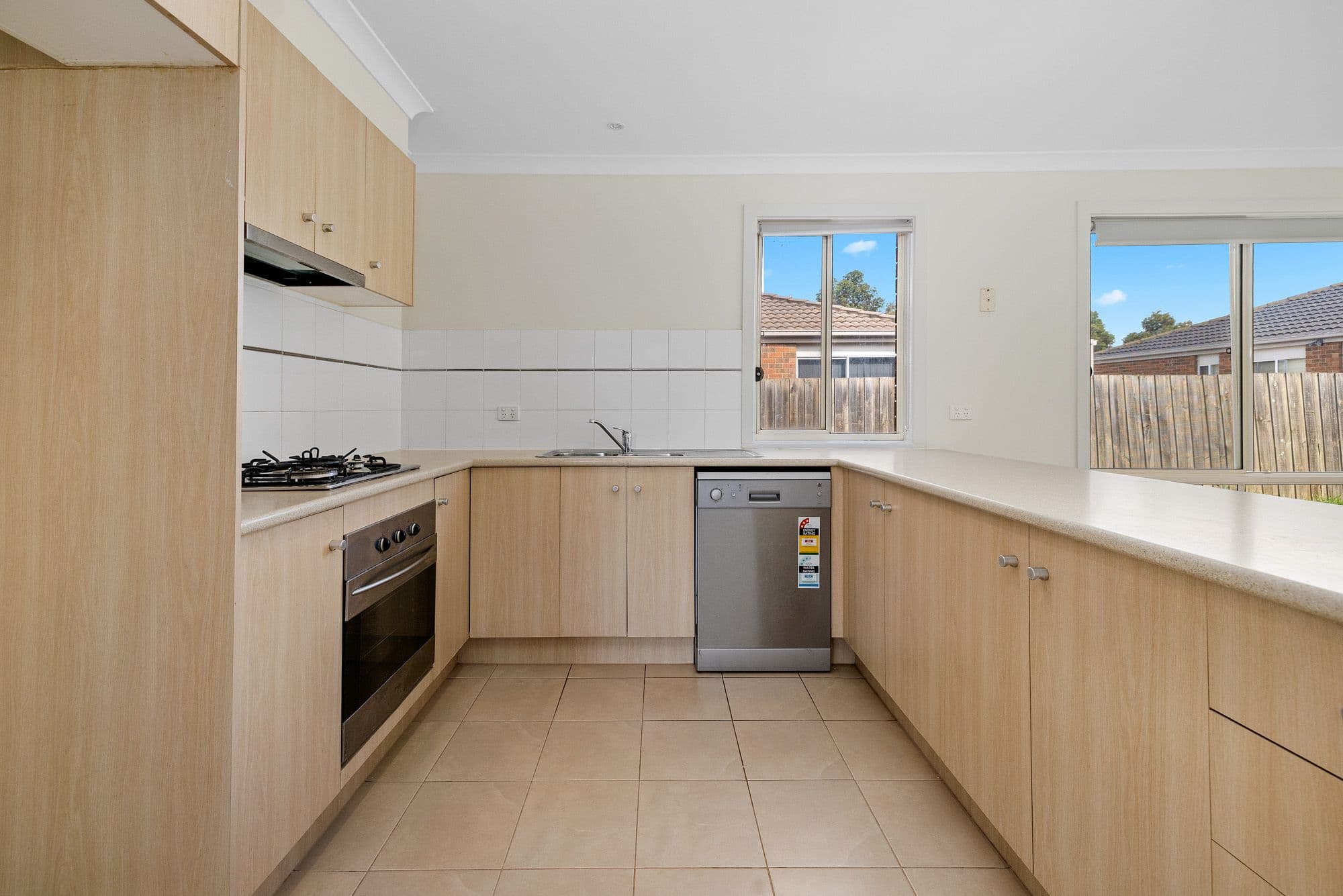 13 Alice Way, Tarneit VIC 3029, Tarneit - Thumbnail 5