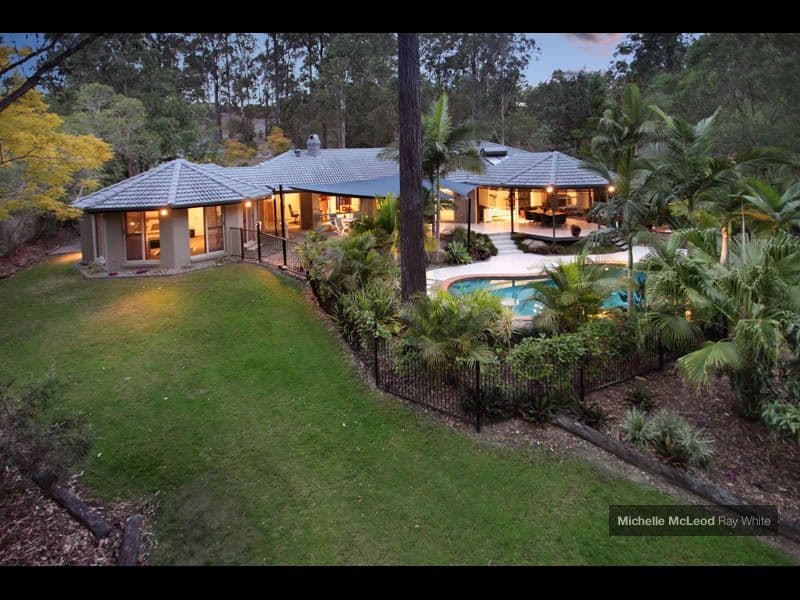 190 Tinarra Crescent, KENMORE HILLS QLD 4069, Kenmore Hills - Thumbnail 3