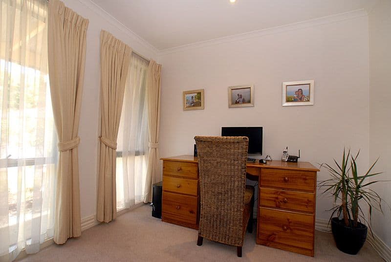 17 Sugargum Court, UPPER FERNTREE GULLY VIC 3156, Upper Ferntree Gully - Thumbnail 4