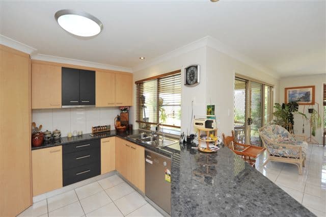 36 Elizabeth Street, WESTBROOK QLD 4350, Westbrook - Thumbnail 3