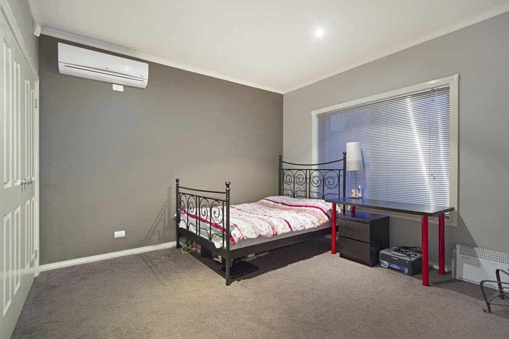 12 Surrey Crescent, OAKLEIGH EAST VIC 3166, Oakleigh East - Thumbnail 5