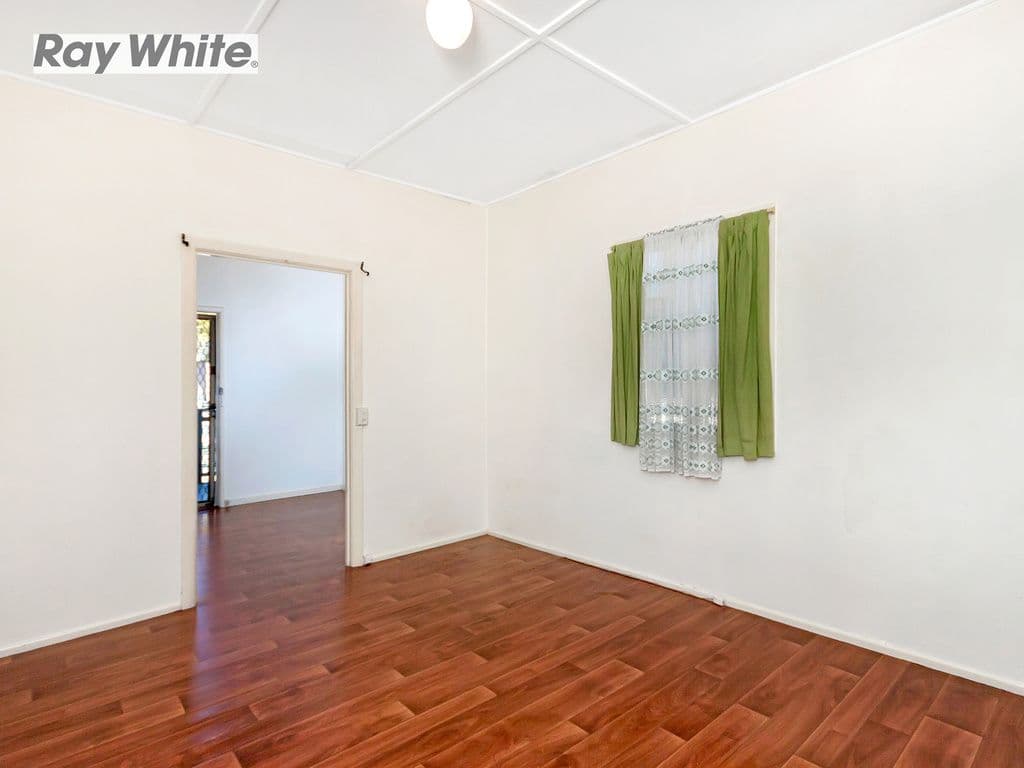 7 Thomas Street, Goodna QLD 4300, Goodna - Thumbnail 4