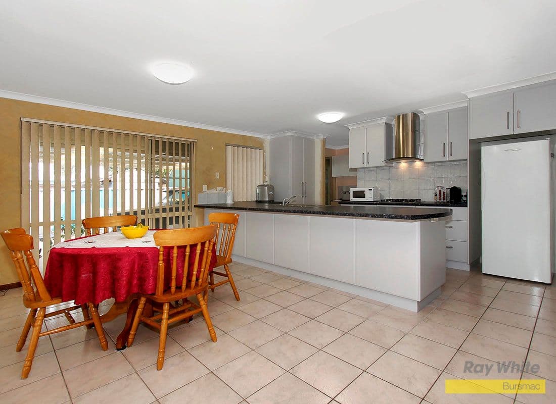 4 Peacock Green, BALLAJURA WA 6066, Ballajura - Thumbnail 4