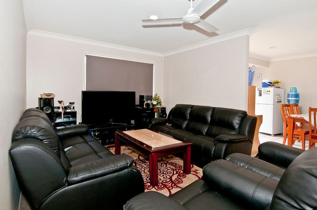 11 Lake Amaroo Court, LOGAN RESERVE QLD 4133, Logan Reserve - Thumbnail 3