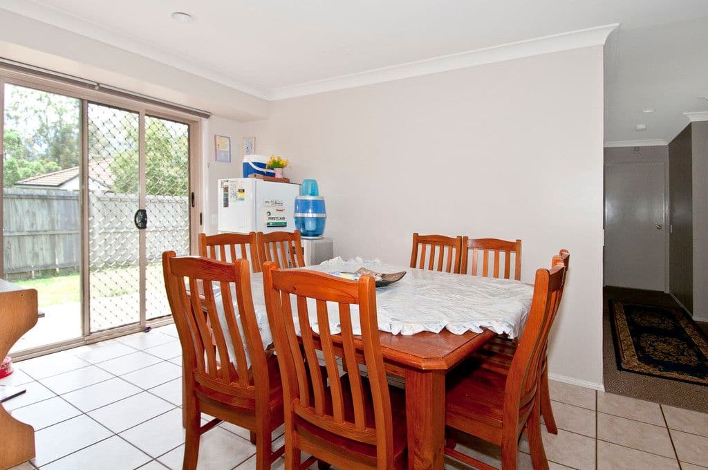 11 Lake Amaroo Court, LOGAN RESERVE QLD 4133, Logan Reserve - Thumbnail 4