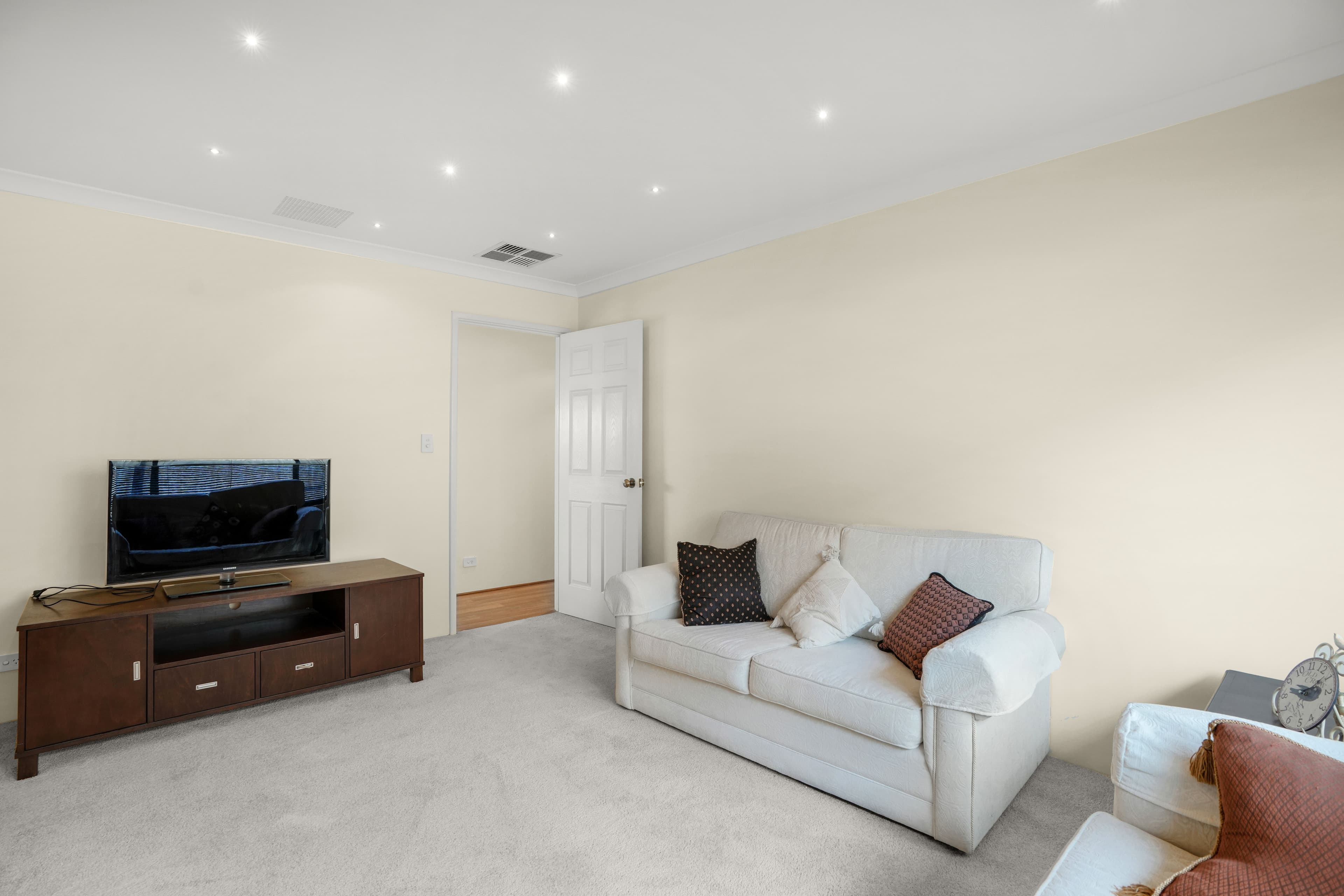 18 Boranup Avenue, Clarkson WA 6030, Clarkson - Thumbnail 7