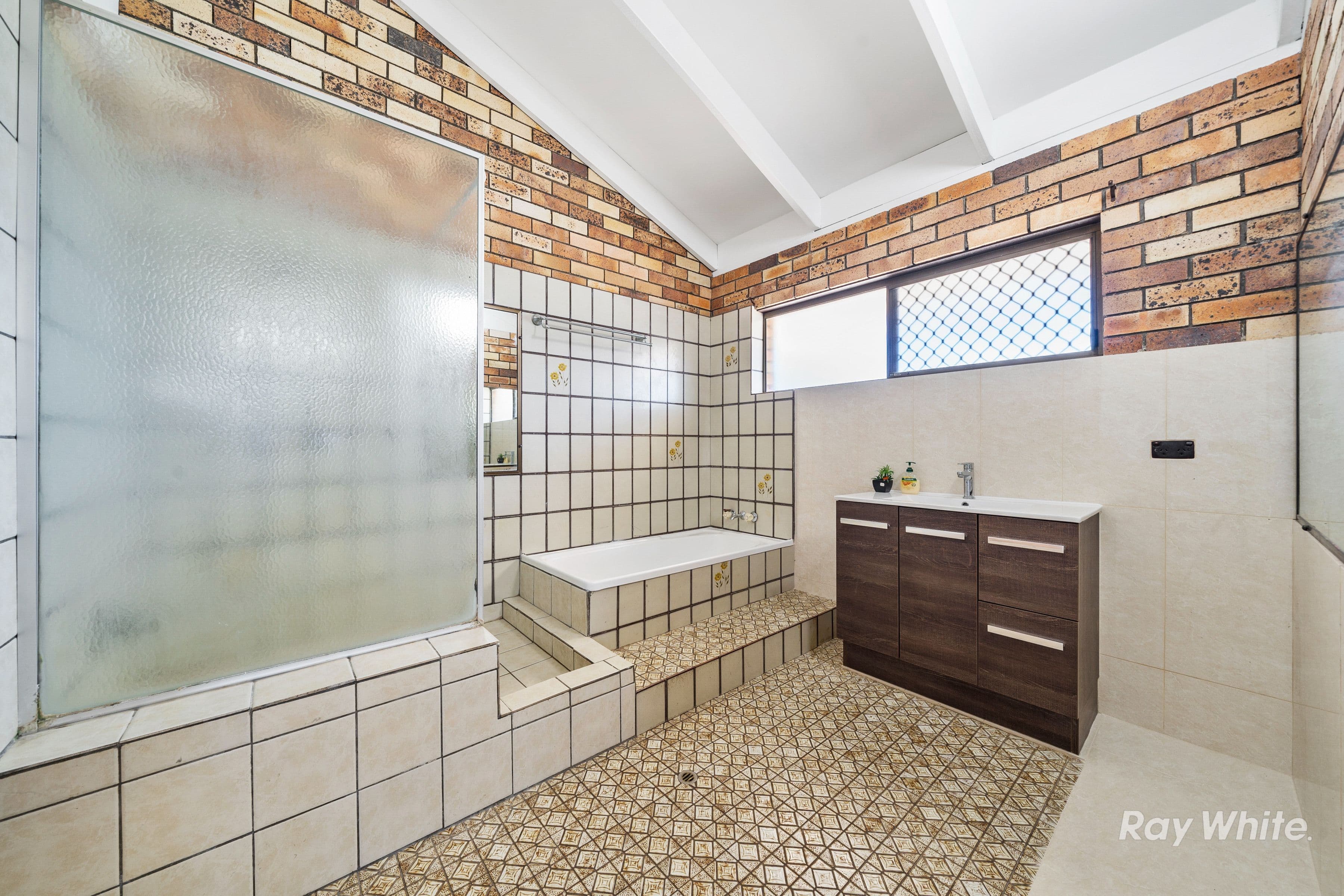 12 Conradi Avenue, Crestmead QLD 4132, Crestmead - Thumbnail 8