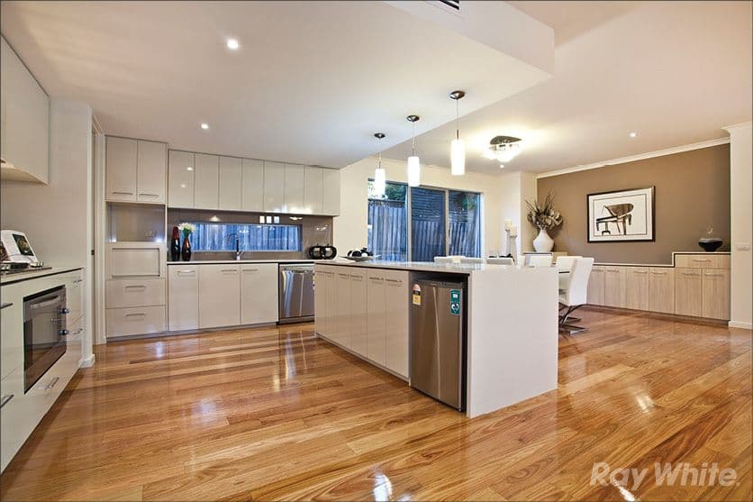 13 Ingleside Crescent, GLEN WAVERLEY VIC 3150, Glen Waverley - Thumbnail 2