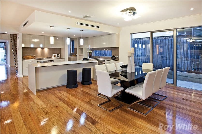 13 Ingleside Crescent, GLEN WAVERLEY VIC 3150, Glen Waverley - Thumbnail 4