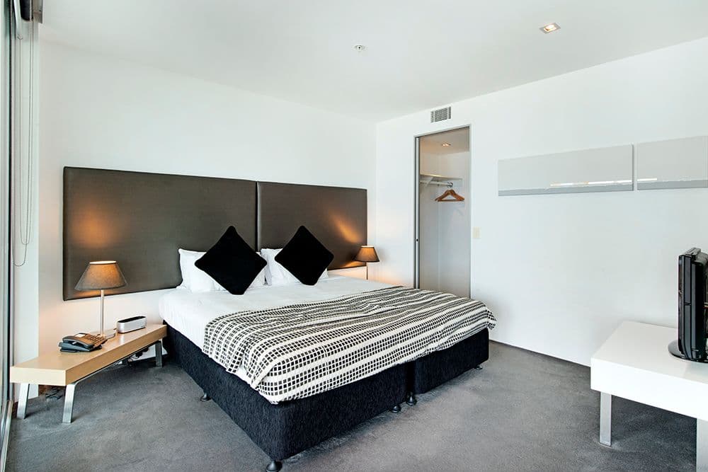 9 ' Q1 'Hamilton Avenue, Surfers Paradise QLD 4217, Surfers Paradise - Thumbnail 6