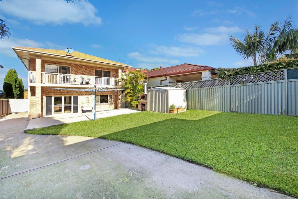 27 Links Avenue, Concord NSW 2137, Concord - Thumbnail 2